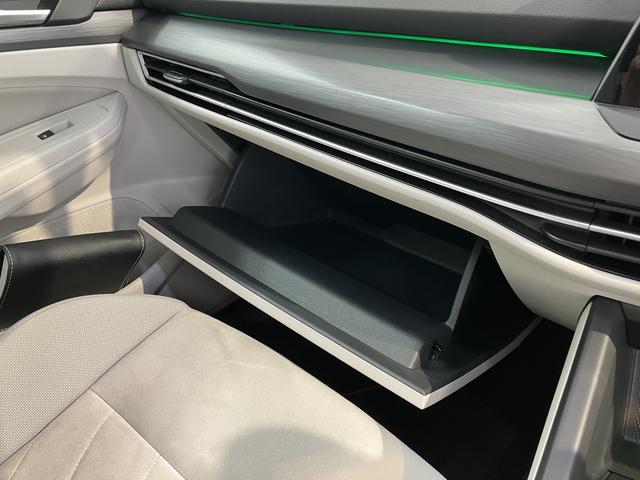 ＶＷ ゴルフヴァリアントｅＴＳＩ　スタイルプッシュスタート　電動パーキングブレーキ　オートブレーキホールド　運転席・助手席シートヒーター　ステアリングヒーター　アイドリングストップ　オートクルーズコントロール　電動リヤゲート　ワイヤレス充電（愛媛県）の中古車