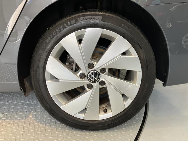 ＶＷ ゴルフヴァリアントｅＴＳＩ　スタイルプッシュスタート　電動パーキングブレーキ　オートブレーキホールド　運転席・助手席シートヒーター　ステアリングヒーター　アイドリングストップ　オートクルーズコントロール　電動リヤゲート　ワイヤレス充電（愛媛県）の中古車