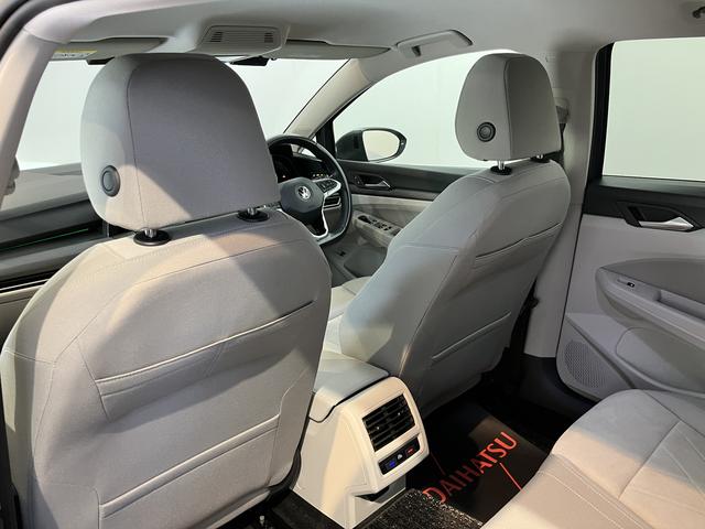 ＶＷ ゴルフヴァリアントｅＴＳＩ　スタイルプッシュスタート　電動パーキングブレーキ　オートブレーキホールド　運転席・助手席シートヒーター　ステアリングヒーター　アイドリングストップ　オートクルーズコントロール　電動リヤゲート　ワイヤレス充電（愛媛県）の中古車