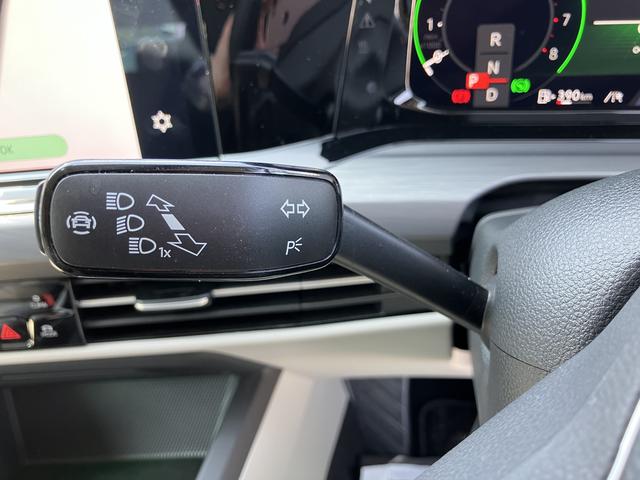 ＶＷ ゴルフヴァリアントｅＴＳＩ　スタイルプッシュスタート　電動パーキングブレーキ　オートブレーキホールド　運転席・助手席シートヒーター　ステアリングヒーター　アイドリングストップ　オートクルーズコントロール　電動リヤゲート　ワイヤレス充電（愛媛県）の中古車