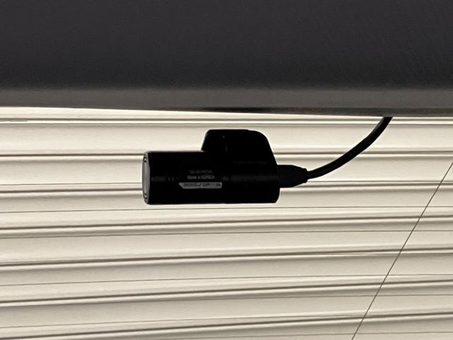 ＶＷ ゴルフヴァリアントｅＴＳＩ　スタイルプッシュスタート　電動パーキングブレーキ　オートブレーキホールド　運転席・助手席シートヒーター　ステアリングヒーター　アイドリングストップ　オートクルーズコントロール　電動リヤゲート　ワイヤレス充電（愛媛県）の中古車