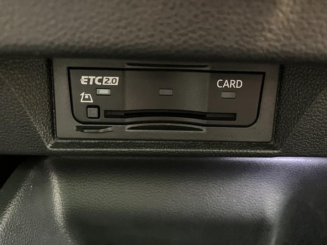 ＶＷ ゴルフヴァリアントｅＴＳＩ　スタイルプッシュスタート　電動パーキングブレーキ　オートブレーキホールド　運転席・助手席シートヒーター　ステアリングヒーター　アイドリングストップ　オートクルーズコントロール　電動リヤゲート　ワイヤレス充電（愛媛県）の中古車