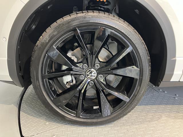 ＶＷ Ｔ−ロックＴＤＩ　４モーション　Ｒライン４ＷＤ　プッシュスタート　電動パーキングブレーキ　オートブレーキホールド　パーキングアシスト　コーナーセンサー　アイドリングストップ　電動リヤゲート　運転席・助手席シートヒーター　ＬＥＤヘッドライト（愛媛県）の中古車