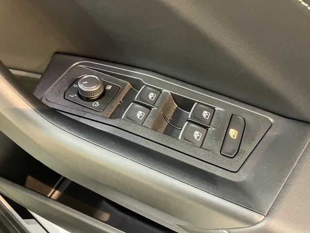 ＶＷ Ｔ−ロックＴＤＩ　４モーション　Ｒライン４ＷＤ　プッシュスタート　電動パーキングブレーキ　オートブレーキホールド　パーキングアシスト　コーナーセンサー　アイドリングストップ　電動リヤゲート　運転席・助手席シートヒーター　ＬＥＤヘッドライト（愛媛県）の中古車