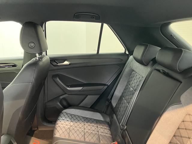 ＶＷ Ｔ−ロックＴＤＩ　４モーション　Ｒライン４ＷＤ　プッシュスタート　電動パーキングブレーキ　オートブレーキホールド　パーキングアシスト　コーナーセンサー　アイドリングストップ　電動リヤゲート　運転席・助手席シートヒーター　ＬＥＤヘッドライト（愛媛県）の中古車