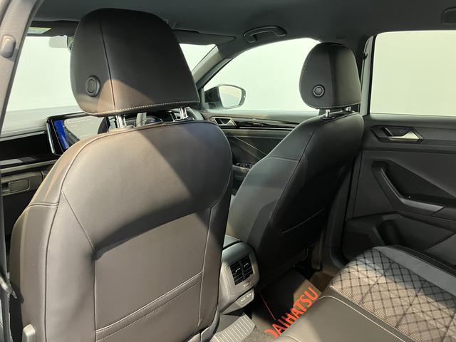 ＶＷ Ｔ−ロックＴＤＩ　４モーション　Ｒライン４ＷＤ　プッシュスタート　電動パーキングブレーキ　オートブレーキホールド　パーキングアシスト　コーナーセンサー　アイドリングストップ　電動リヤゲート　運転席・助手席シートヒーター　ＬＥＤヘッドライト（愛媛県）の中古車