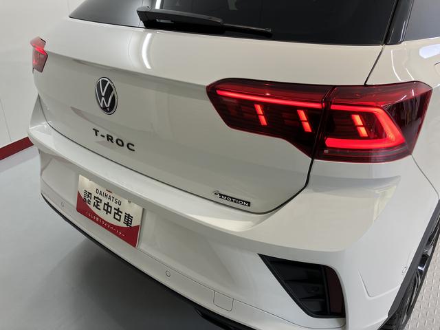 ＶＷ Ｔ−ロックＴＤＩ　４モーション　Ｒライン４ＷＤ　プッシュスタート　電動パーキングブレーキ　オートブレーキホールド　パーキングアシスト　コーナーセンサー　アイドリングストップ　電動リヤゲート　運転席・助手席シートヒーター　ＬＥＤヘッドライト（愛媛県）の中古車