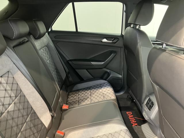 ＶＷ Ｔ−ロックＴＤＩ　４モーション　Ｒライン４ＷＤ　プッシュスタート　電動パーキングブレーキ　オートブレーキホールド　パーキングアシスト　コーナーセンサー　アイドリングストップ　電動リヤゲート　運転席・助手席シートヒーター　ＬＥＤヘッドライト（愛媛県）の中古車