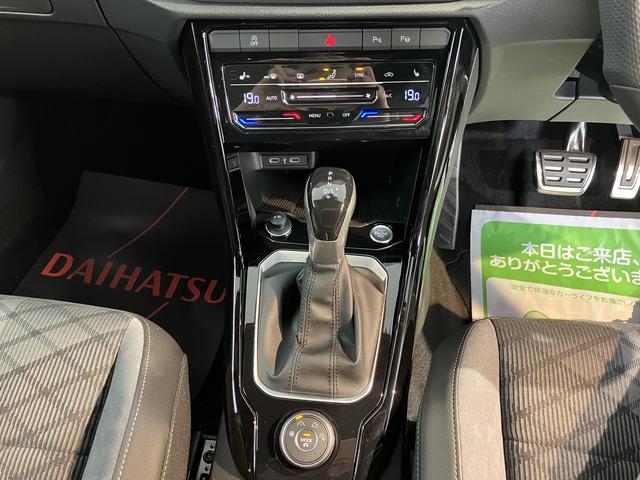 ＶＷ Ｔ−ロックＴＤＩ　４モーション　Ｒライン４ＷＤ　プッシュスタート　電動パーキングブレーキ　オートブレーキホールド　パーキングアシスト　コーナーセンサー　アイドリングストップ　電動リヤゲート　運転席・助手席シートヒーター　ＬＥＤヘッドライト（愛媛県）の中古車