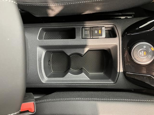 ＶＷ Ｔ−ロックＴＤＩ　４モーション　Ｒライン４ＷＤ　プッシュスタート　電動パーキングブレーキ　オートブレーキホールド　パーキングアシスト　コーナーセンサー　アイドリングストップ　電動リヤゲート　運転席・助手席シートヒーター　ＬＥＤヘッドライト（愛媛県）の中古車