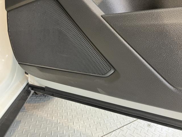 ＶＷ Ｔ−ロックＴＤＩ　４モーション　Ｒライン４ＷＤ　プッシュスタート　電動パーキングブレーキ　オートブレーキホールド　パーキングアシスト　コーナーセンサー　アイドリングストップ　電動リヤゲート　運転席・助手席シートヒーター　ＬＥＤヘッドライト（愛媛県）の中古車