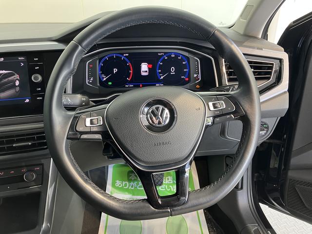 ＶＷ ポロＴＳＩハイラインプッシュスタート　アイドリングストップ　パークアシスト　コーナーセンサー　アダプティブクルーズコントロール　オートライト　ＬＥＤヘッドライト　フロントフォグランプ　リヤフォグランプ　ワイヤレス充電（愛媛県）の中古車