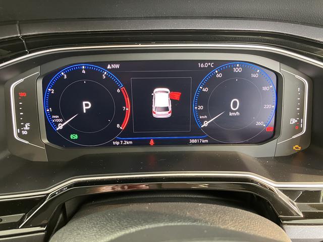 ＶＷ ポロＴＳＩハイラインプッシュスタート　アイドリングストップ　パークアシスト　コーナーセンサー　アダプティブクルーズコントロール　オートライト　ＬＥＤヘッドライト　フロントフォグランプ　リヤフォグランプ　ワイヤレス充電（愛媛県）の中古車