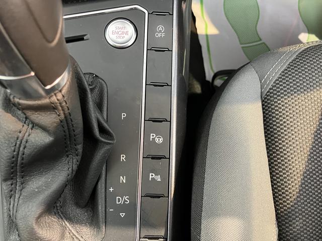 ＶＷ ポロＴＳＩハイラインプッシュスタート　アイドリングストップ　パークアシスト　コーナーセンサー　アダプティブクルーズコントロール　オートライト　ＬＥＤヘッドライト　フロントフォグランプ　リヤフォグランプ　ワイヤレス充電（愛媛県）の中古車