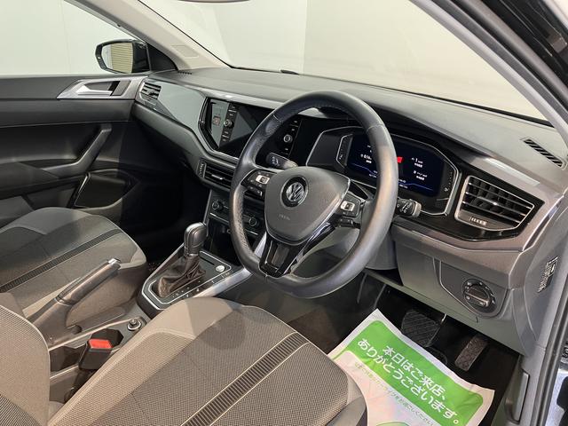 ＶＷ ポロＴＳＩハイラインプッシュスタート　アイドリングストップ　パークアシスト　コーナーセンサー　アダプティブクルーズコントロール　オートライト　ＬＥＤヘッドライト　フロントフォグランプ　リヤフォグランプ　ワイヤレス充電（愛媛県）の中古車