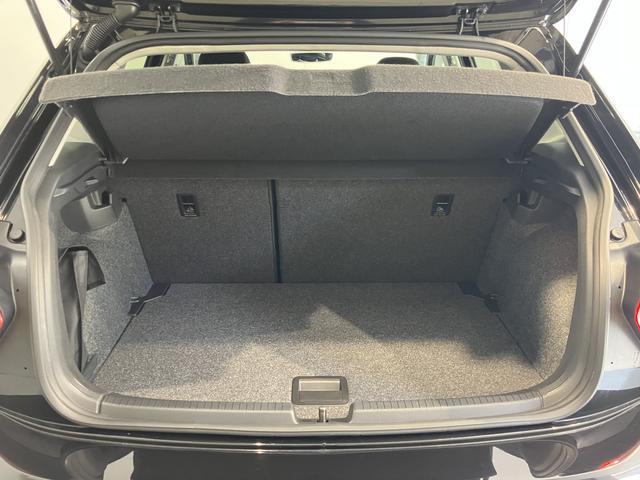 ＶＷ ポロＴＳＩハイラインプッシュスタート　アイドリングストップ　パークアシスト　コーナーセンサー　アダプティブクルーズコントロール　オートライト　ＬＥＤヘッドライト　フロントフォグランプ　リヤフォグランプ　ワイヤレス充電（愛媛県）の中古車