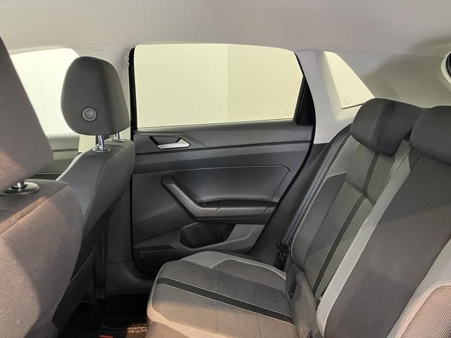 ＶＷ ポロＴＳＩハイラインプッシュスタート　アイドリングストップ　パークアシスト　コーナーセンサー　アダプティブクルーズコントロール　オートライト　ＬＥＤヘッドライト　フロントフォグランプ　リヤフォグランプ　ワイヤレス充電（愛媛県）の中古車