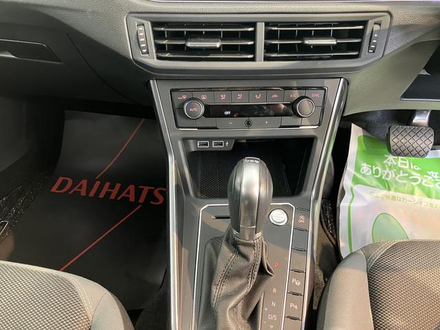 ＶＷ ポロＴＳＩハイラインプッシュスタート　アイドリングストップ　パークアシスト　コーナーセンサー　アダプティブクルーズコントロール　オートライト　ＬＥＤヘッドライト　フロントフォグランプ　リヤフォグランプ　ワイヤレス充電（愛媛県）の中古車