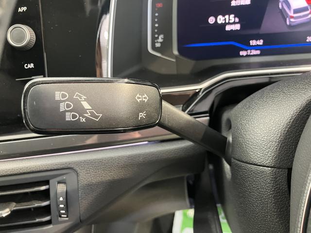 ＶＷ ポロＴＳＩハイラインプッシュスタート　アイドリングストップ　パークアシスト　コーナーセンサー　アダプティブクルーズコントロール　オートライト　ＬＥＤヘッドライト　フロントフォグランプ　リヤフォグランプ　ワイヤレス充電（愛媛県）の中古車