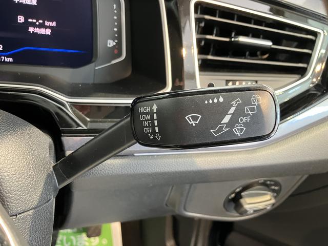 ＶＷ ポロＴＳＩハイラインプッシュスタート　アイドリングストップ　パークアシスト　コーナーセンサー　アダプティブクルーズコントロール　オートライト　ＬＥＤヘッドライト　フロントフォグランプ　リヤフォグランプ　ワイヤレス充電（愛媛県）の中古車