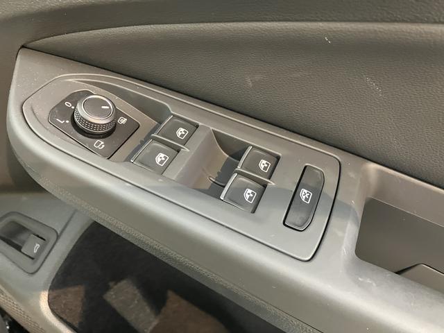 VW ゴルフRヴァリアントアドバンスヘッドアップディスプレイ 電動パーキングブレーキ オートブレーキホールド アダプティブクルーズコントロール 運転席助手席シートヒーター&エアコン ステアリングヒーター 電動リヤゲート プッシュスタート(愛媛県)の中古車