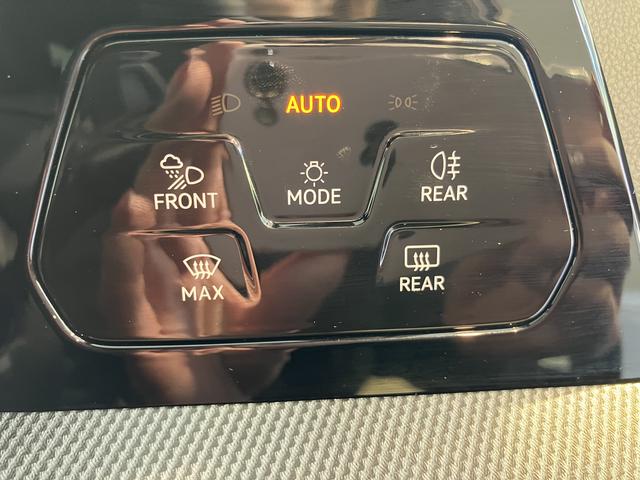 VW ゴルフRヴァリアントアドバンスヘッドアップディスプレイ 電動パーキングブレーキ オートブレーキホールド アダプティブクルーズコントロール 運転席助手席シートヒーター&エアコン ステアリングヒーター 電動リヤゲート プッシュスタート(愛媛県)の中古車