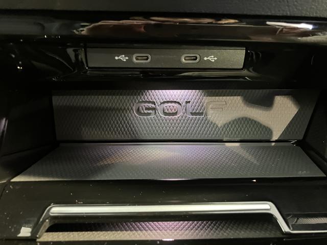 VW ゴルフRヴァリアントアドバンスヘッドアップディスプレイ 電動パーキングブレーキ オートブレーキホールド アダプティブクルーズコントロール 運転席助手席シートヒーター&エアコン ステアリングヒーター 電動リヤゲート プッシュスタート(愛媛県)の中古車