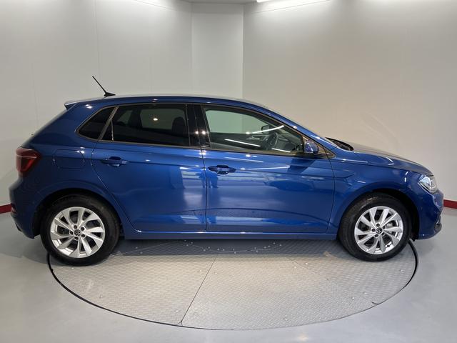 ＶＷ ポロＴＳＩスタイルプッシュスタート　アイドリングストップ　パークアシスト　コーナーセンサー　アダプティブクルーズコントロール　オートライト　オートマチックハイビーム　ＬＥＤヘッドライト　フロントフォグランプ（愛媛県）の中古車