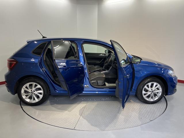 ＶＷ ポロＴＳＩスタイルプッシュスタート　アイドリングストップ　パークアシスト　コーナーセンサー　アダプティブクルーズコントロール　オートライト　オートマチックハイビーム　ＬＥＤヘッドライト　フロントフォグランプ（愛媛県）の中古車