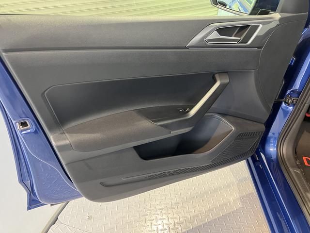 ＶＷ ポロＴＳＩスタイルプッシュスタート　アイドリングストップ　パークアシスト　コーナーセンサー　アダプティブクルーズコントロール　オートライト　オートマチックハイビーム　ＬＥＤヘッドライト　フロントフォグランプ（愛媛県）の中古車