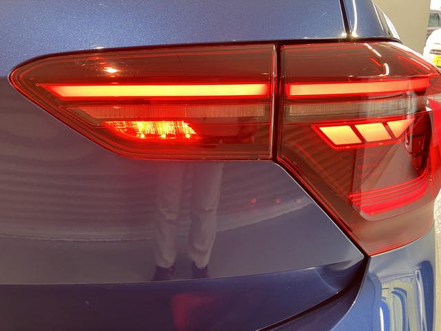 ＶＷ ポロＴＳＩスタイルプッシュスタート　アイドリングストップ　パークアシスト　コーナーセンサー　アダプティブクルーズコントロール　オートライト　オートマチックハイビーム　ＬＥＤヘッドライト　フロントフォグランプ（愛媛県）の中古車