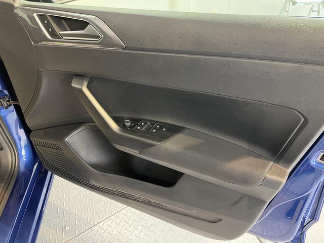 ＶＷ ポロＴＳＩスタイルプッシュスタート　アイドリングストップ　パークアシスト　コーナーセンサー　アダプティブクルーズコントロール　オートライト　オートマチックハイビーム　ＬＥＤヘッドライト　フロントフォグランプ（愛媛県）の中古車