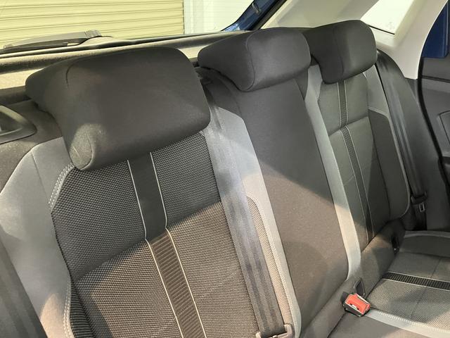 ＶＷ ポロＴＳＩスタイルプッシュスタート　アイドリングストップ　パークアシスト　コーナーセンサー　アダプティブクルーズコントロール　オートライト　オートマチックハイビーム　ＬＥＤヘッドライト　フロントフォグランプ（愛媛県）の中古車
