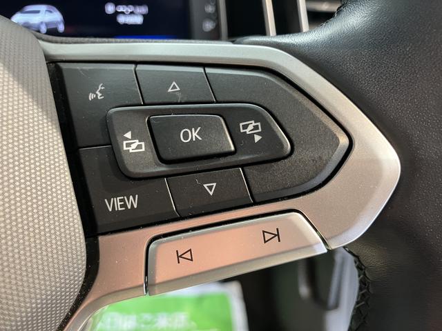 ＶＷ ポロＴＳＩスタイルプッシュスタート　アイドリングストップ　パークアシスト　コーナーセンサー　アダプティブクルーズコントロール　オートライト　オートマチックハイビーム　ＬＥＤヘッドライト　フロントフォグランプ（愛媛県）の中古車