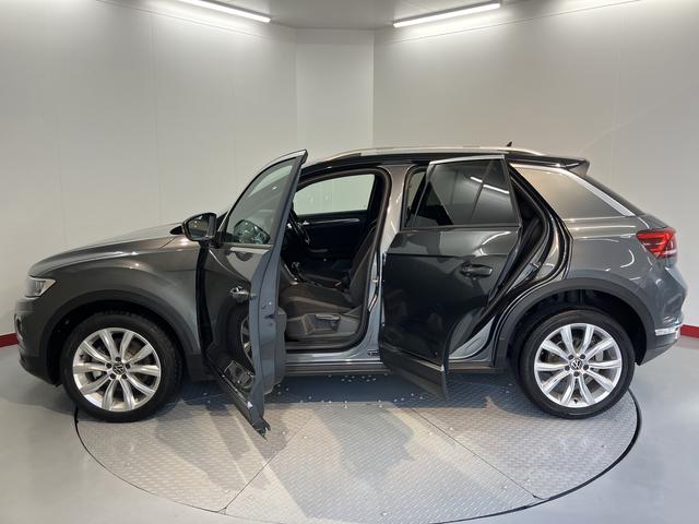 ＶＷ Ｔ−ロックＴＤＩ　スポーツプッシュスタート　コーナーセンサー　アイドリングストップ　オートクルーズコントロール　電動リヤゲート　オートライト　オートマチックハイビーム　ＬＥＤヘッドライト　フロントフォグランプ　リヤフォグランプ（愛媛県）の中古車