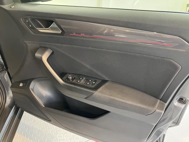 ＶＷ Ｔ−ロックＴＤＩ　スポーツプッシュスタート　コーナーセンサー　アイドリングストップ　オートクルーズコントロール　電動リヤゲート　オートライト　オートマチックハイビーム　ＬＥＤヘッドライト　フロントフォグランプ　リヤフォグランプ（愛媛県）の中古車