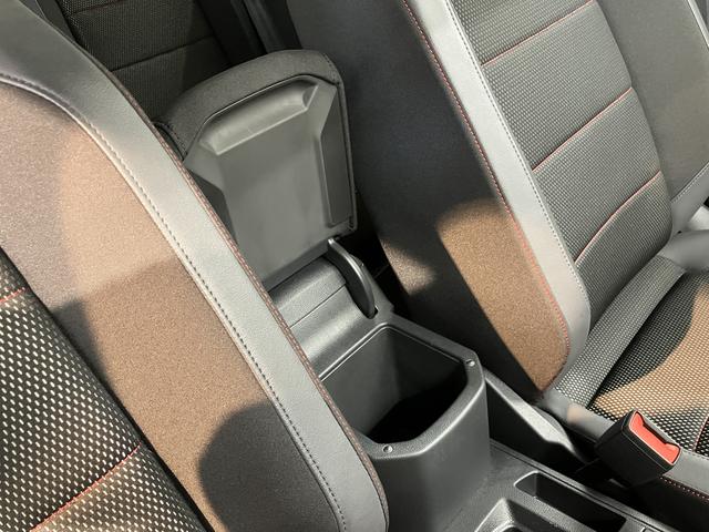 ＶＷ Ｔ−ロックＴＤＩ　スポーツプッシュスタート　コーナーセンサー　アイドリングストップ　オートクルーズコントロール　電動リヤゲート　オートライト　オートマチックハイビーム　ＬＥＤヘッドライト　フロントフォグランプ　リヤフォグランプ（愛媛県）の中古車