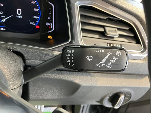 ＶＷ Ｔ−ロックＴＤＩ　スポーツプッシュスタート　コーナーセンサー　アイドリングストップ　オートクルーズコントロール　電動リヤゲート　オートライト　オートマチックハイビーム　ＬＥＤヘッドライト　フロントフォグランプ　リヤフォグランプ（愛媛県）の中古車