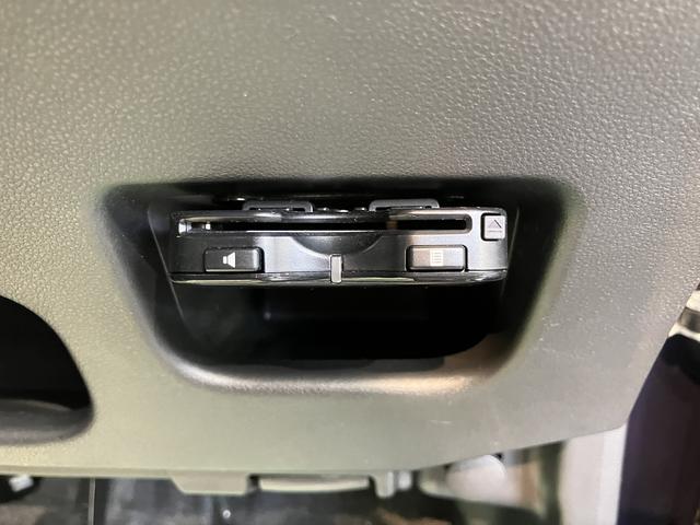 ムーヴカスタム　ＲＳ　ハイパーＳＡプッシュスタート　アイドリングストップ　オートライト　ＬＥＤヘッドライト　フロントフォグランプ　ベンチシート　盗難防止装置　純正ナビ　ＣＤ　ＤＶＤ　ＳＤ　Ｂｌｕｅｔｏｏｔｈ　ＵＳＢ　フルセグＴＶ（愛媛県）の中古車