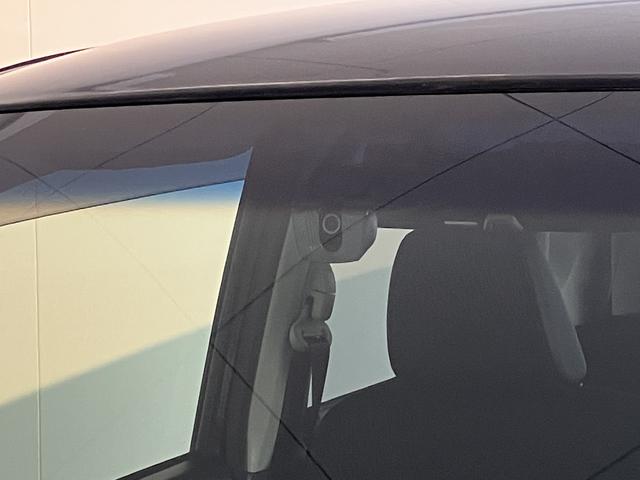 ムーヴカスタム　ＲＳ　ハイパーＳＡプッシュスタート　アイドリングストップ　オートライト　ＬＥＤヘッドライト　フロントフォグランプ　ベンチシート　盗難防止装置　純正ナビ　ＣＤ　ＤＶＤ　ＳＤ　Ｂｌｕｅｔｏｏｔｈ　ＵＳＢ　フルセグＴＶ（愛媛県）の中古車