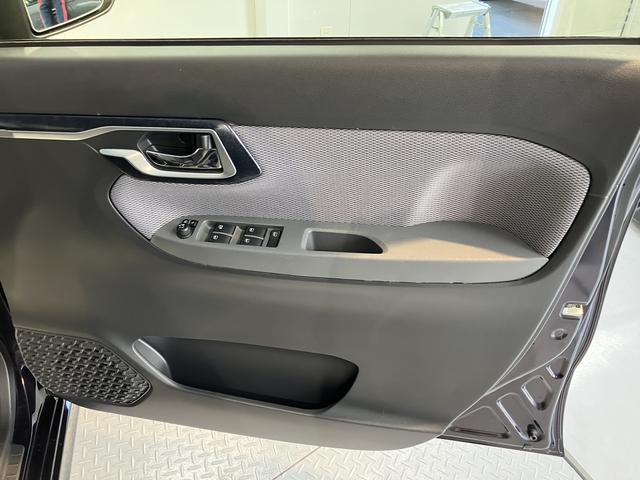 ムーヴカスタム　ＲＳ　ハイパーＳＡプッシュスタート　アイドリングストップ　オートライト　ＬＥＤヘッドライト　フロントフォグランプ　ベンチシート　盗難防止装置　純正ナビ　ＣＤ　ＤＶＤ　ＳＤ　Ｂｌｕｅｔｏｏｔｈ　ＵＳＢ　フルセグＴＶ（愛媛県）の中古車