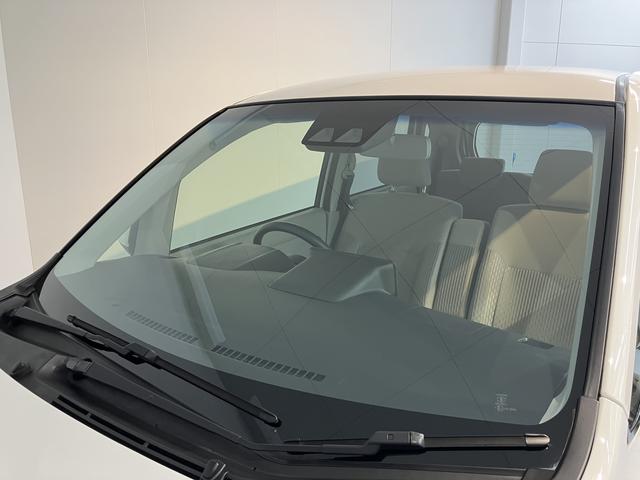 ムーヴL SAIII2WD ベンチシート アイドリングストップ オートマチックハイビーム ハロゲンヘッドライト 盗難防止装置 運転席・助手席エアバック マニュアルエアコン 電動格納ミラー キーレス オーディオレス(愛媛県)の中古車