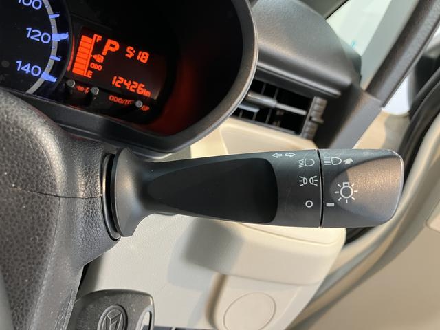 ムーヴL SAIII2WD ベンチシート アイドリングストップ オートマチックハイビーム ハロゲンヘッドライト 盗難防止装置 運転席・助手席エアバック マニュアルエアコン 電動格納ミラー キーレス オーディオレス(愛媛県)の中古車