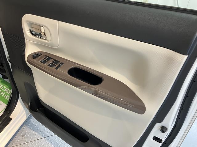 ムーヴキャンバスＧメイクアップＶＳ　ＳＡIII両側電動スライドドア　メモリーナビ　パノラマモニター　フルセグＴＶ　ＥＴＣ車載器　前後ドライブレコーダー　オートライト　ＬＥＤヘッドライト　フォグランプ　運転席シートヒーター　スマートアシストＩＩＩ（愛媛県）の中古車