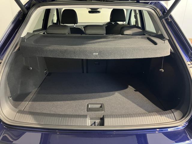 ＶＷ Ｔ−ロックＴＤＩ　スタイル純正ナビ　バックカメラ　地上デジタルＴＶ　ＥＴＣ　プッシュスタート　ＬＥＤヘッドライト　オートライト　クルーズコントロール　電動パーキング　ディーゼルターボ　アイドリングストップ（愛媛県）の中古車