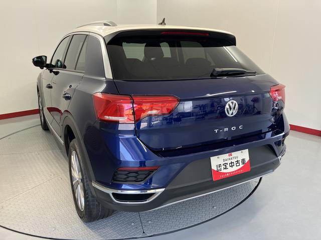 ＶＷ Ｔ−ロックＴＤＩ　スタイル純正ナビ　バックカメラ　地上デジタルＴＶ　ＥＴＣ　プッシュスタート　ＬＥＤヘッドライト　オートライト　クルーズコントロール　電動パーキング　ディーゼルターボ　アイドリングストップ（愛媛県）の中古車