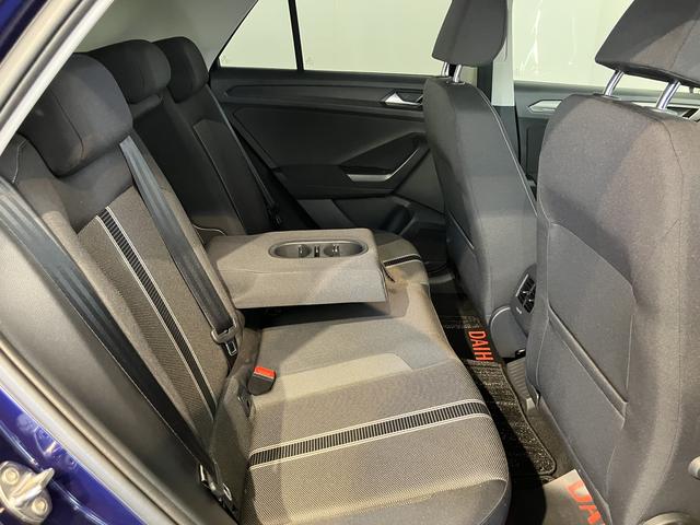 ＶＷ Ｔ−ロックＴＤＩ　スタイル純正ナビ　バックカメラ　地上デジタルＴＶ　ＥＴＣ　プッシュスタート　ＬＥＤヘッドライト　オートライト　クルーズコントロール　電動パーキング　ディーゼルターボ　アイドリングストップ（愛媛県）の中古車