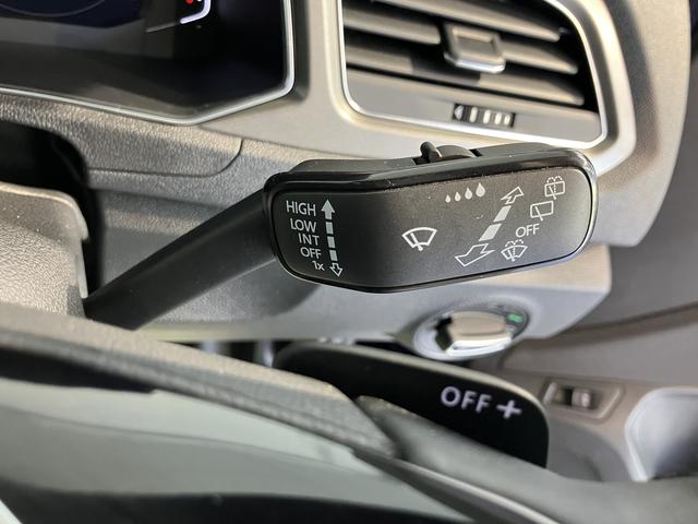 ＶＷ Ｔ−ロックＴＤＩ　スタイル純正ナビ　バックカメラ　地上デジタルＴＶ　ＥＴＣ　プッシュスタート　ＬＥＤヘッドライト　オートライト　クルーズコントロール　電動パーキング　ディーゼルターボ　アイドリングストップ（愛媛県）の中古車