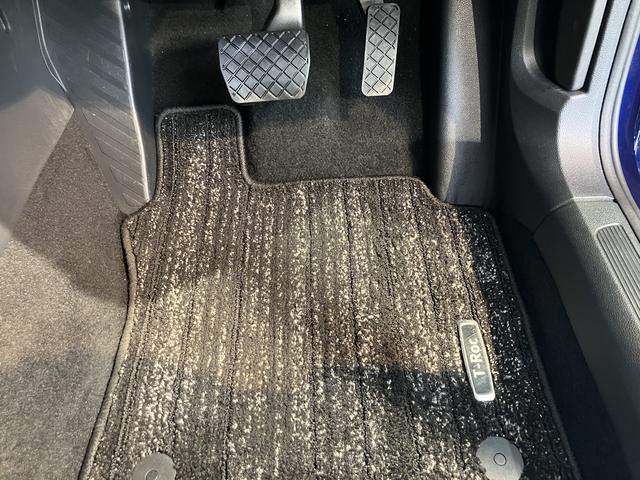 ＶＷ Ｔ−ロックＴＤＩ　スタイル純正ナビ　バックカメラ　地上デジタルＴＶ　ＥＴＣ　プッシュスタート　ＬＥＤヘッドライト　オートライト　クルーズコントロール　電動パーキング　ディーゼルターボ　アイドリングストップ（愛媛県）の中古車