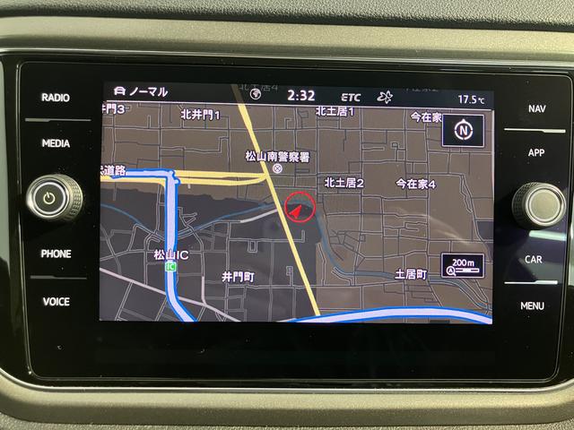 ＶＷ Ｔ−ロックＴＤＩ　スタイル純正ナビ　バックカメラ　地上デジタルＴＶ　ＥＴＣ　プッシュスタート　ＬＥＤヘッドライト　オートライト　クルーズコントロール　電動パーキング　ディーゼルターボ　アイドリングストップ（愛媛県）の中古車